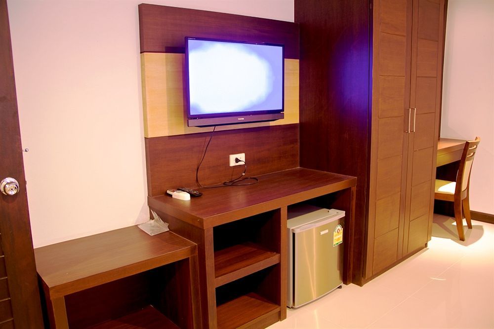 Oyo 373 Mc Ginger House Hotel Patong Luaran gambar